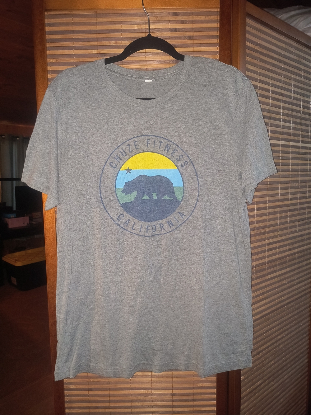 Chuze Fitness California Bear Men's Gray Graphic T‑Shirt